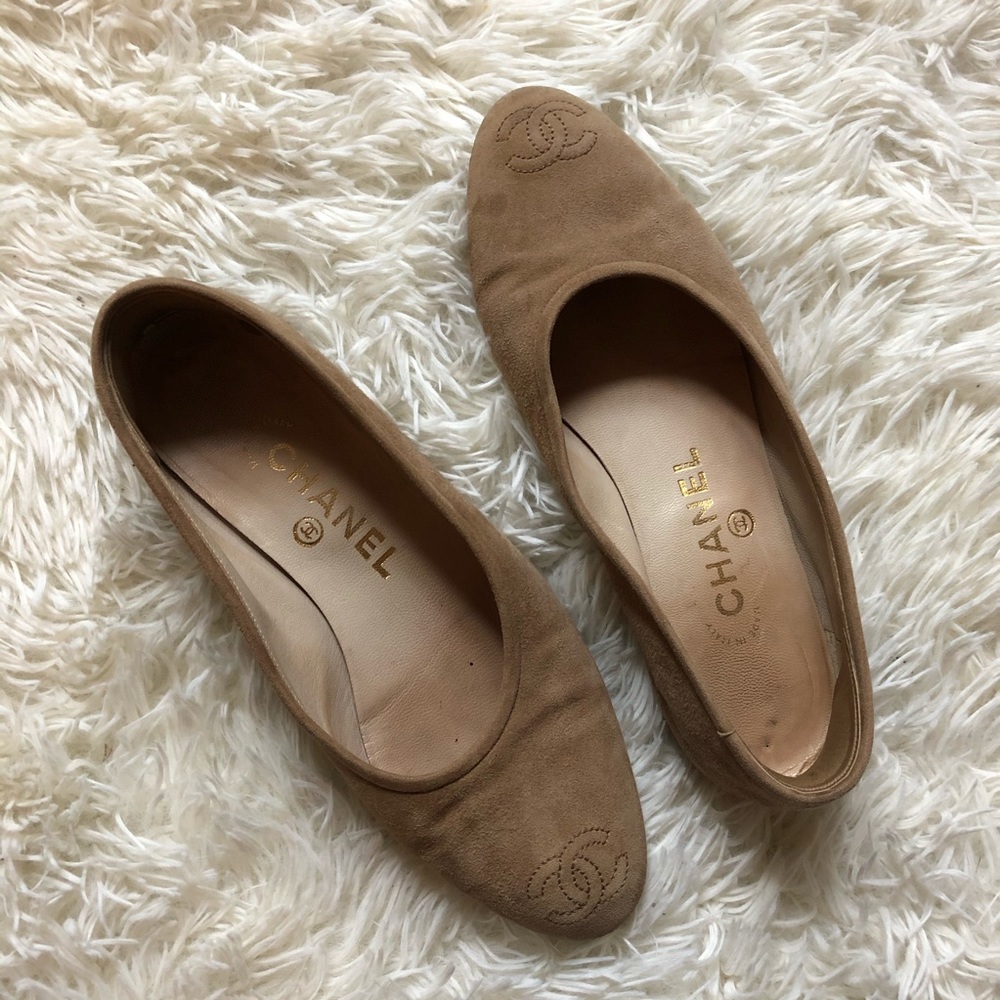 Vintage Chanel ballet flats